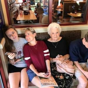 Meet your Posher, Bernice